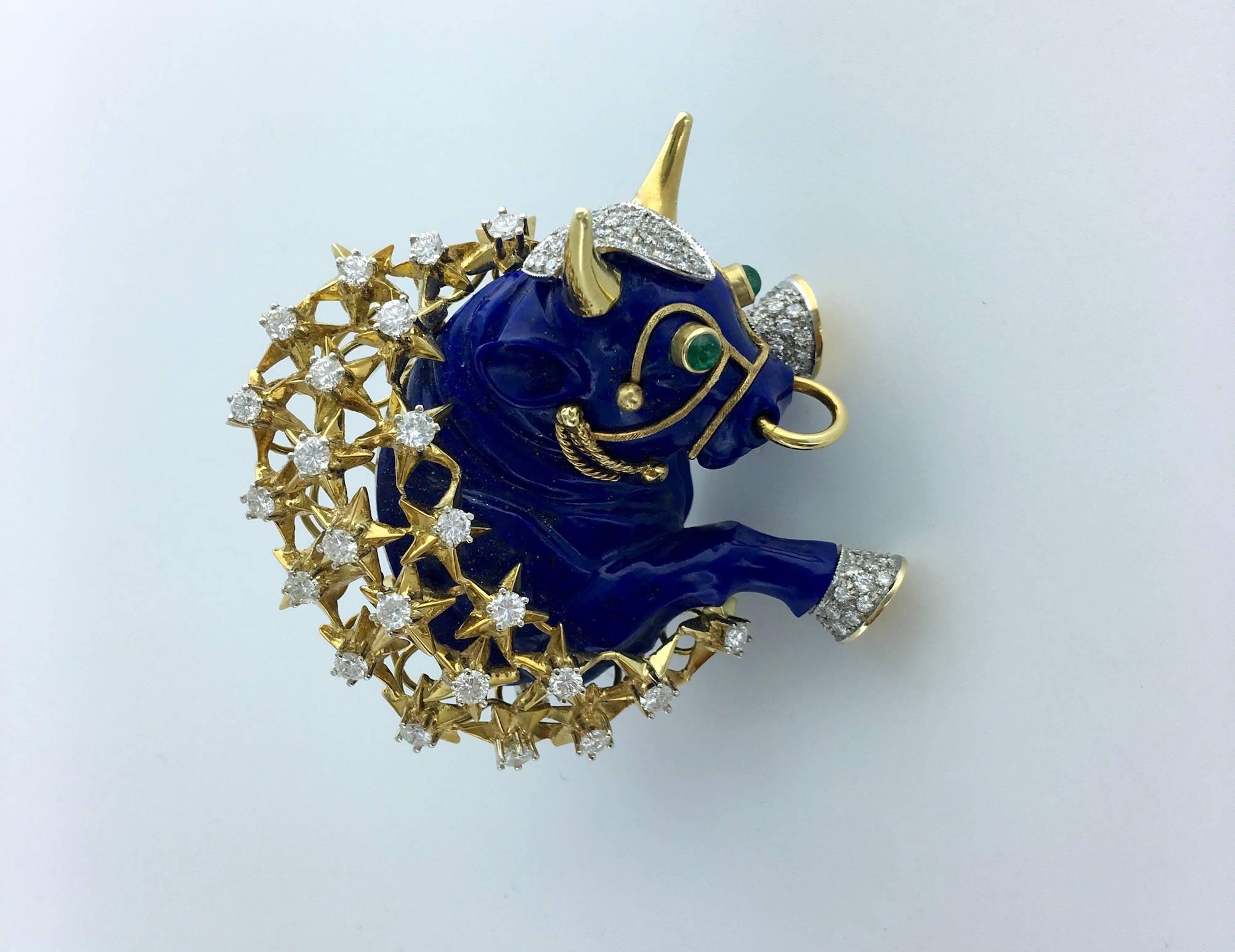David Webb Taurus Lapis Lazuli Diamond Gold Brooch Pendant In Excellent Condition In Geneva, CH