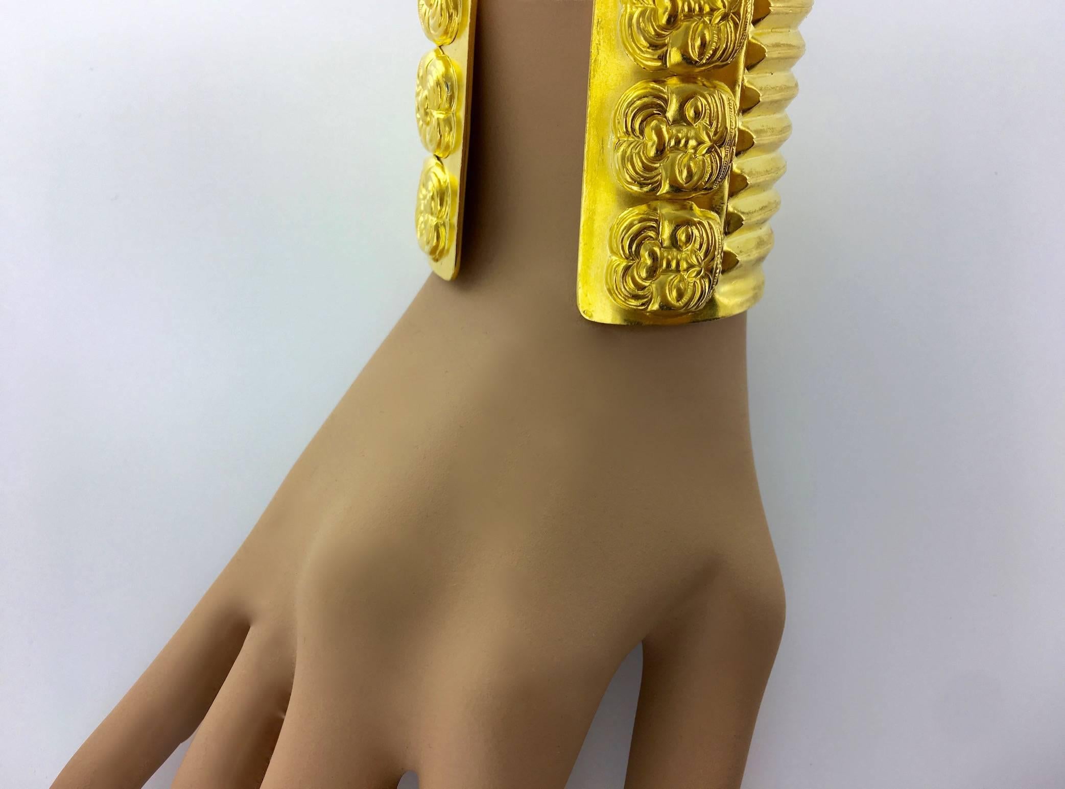 Ilias Lalaounis Yellow Gold Significant Cuff Bangle In Excellent Condition In Geneva, CH