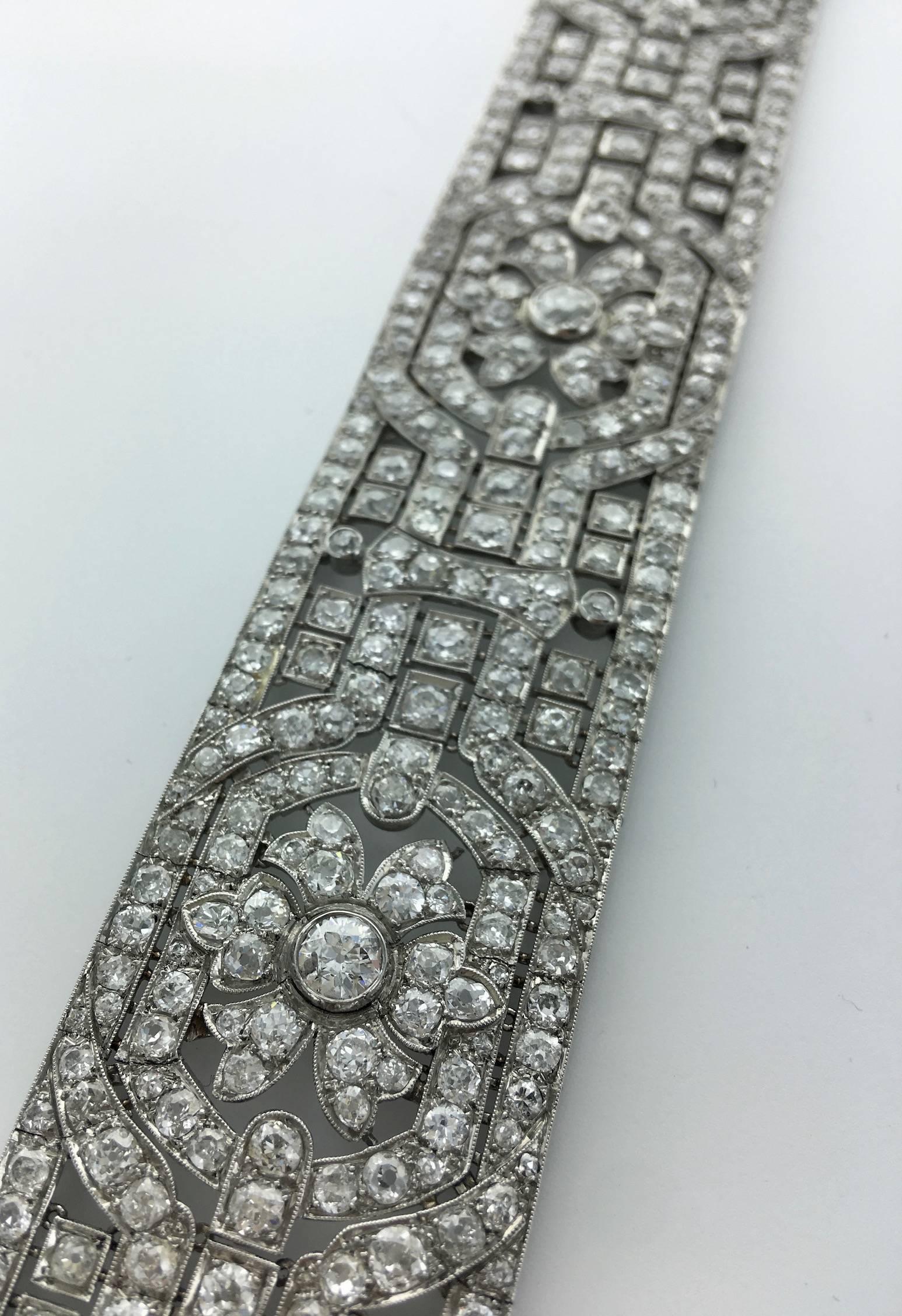 1920s French Art Deco Diamond Platinum Bracelet 2