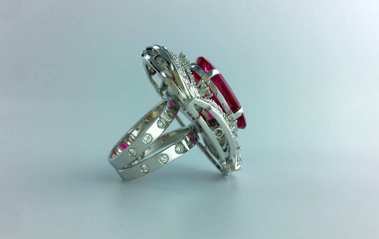 13.15 Carat Tourmaline Rubellite Diamond White Gold Ring In Excellent Condition In Geneva, CH