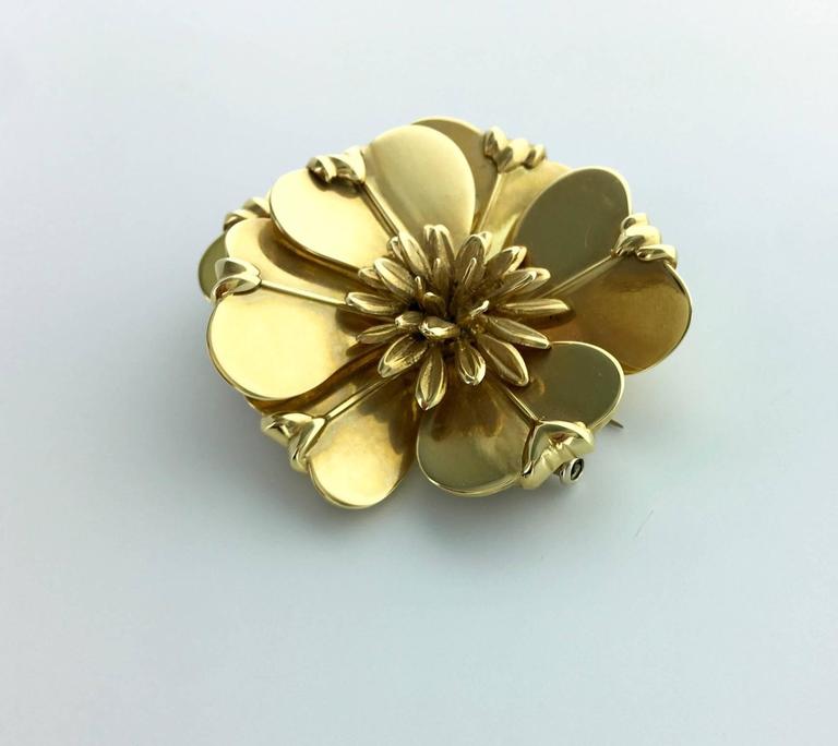 1960s Cartier Gold Flower Clip Brooch For Sale at 1stDibs