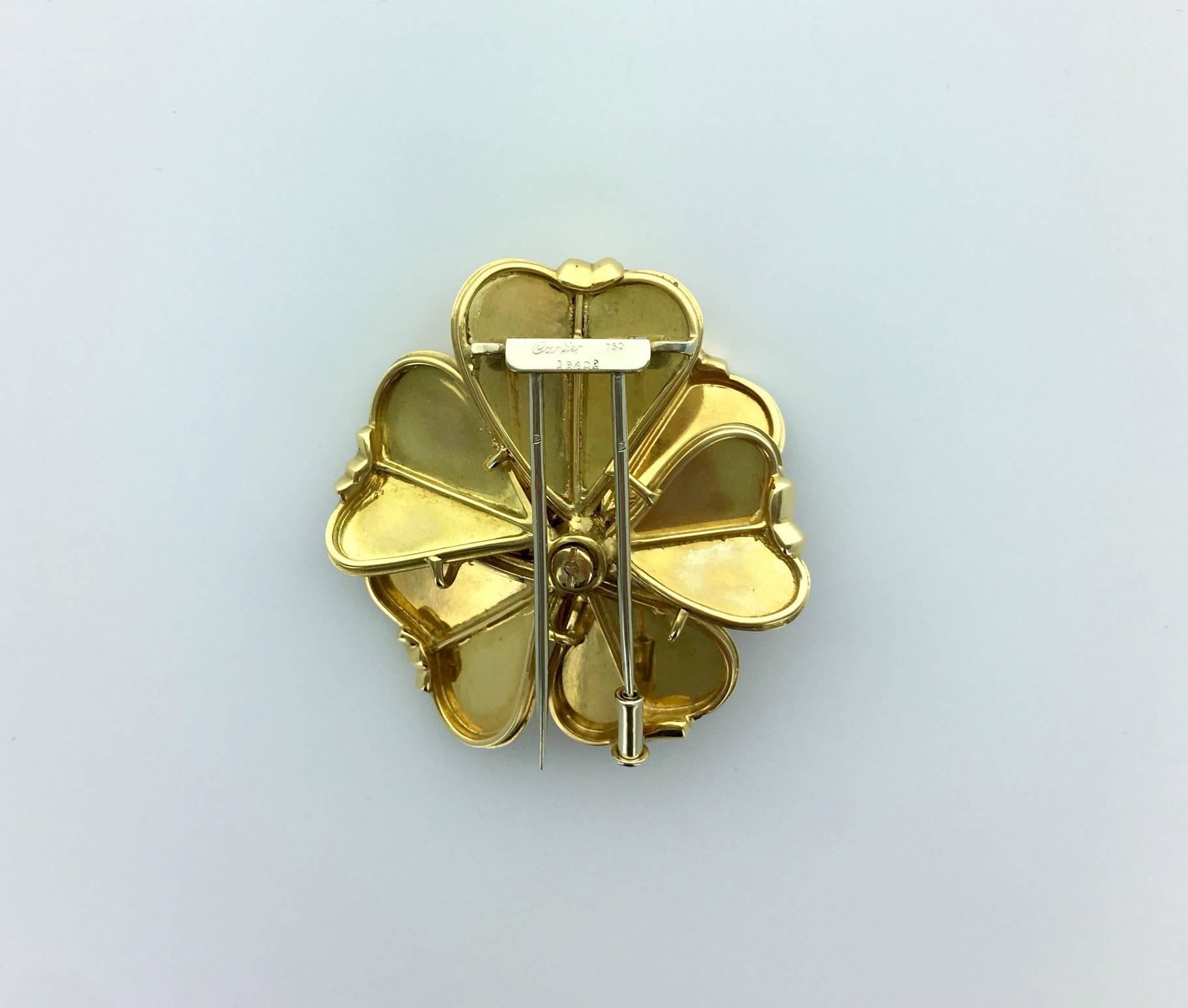 1960s Cartier Gold Flower Clip Brooch In Excellent Condition In Geneva, CH