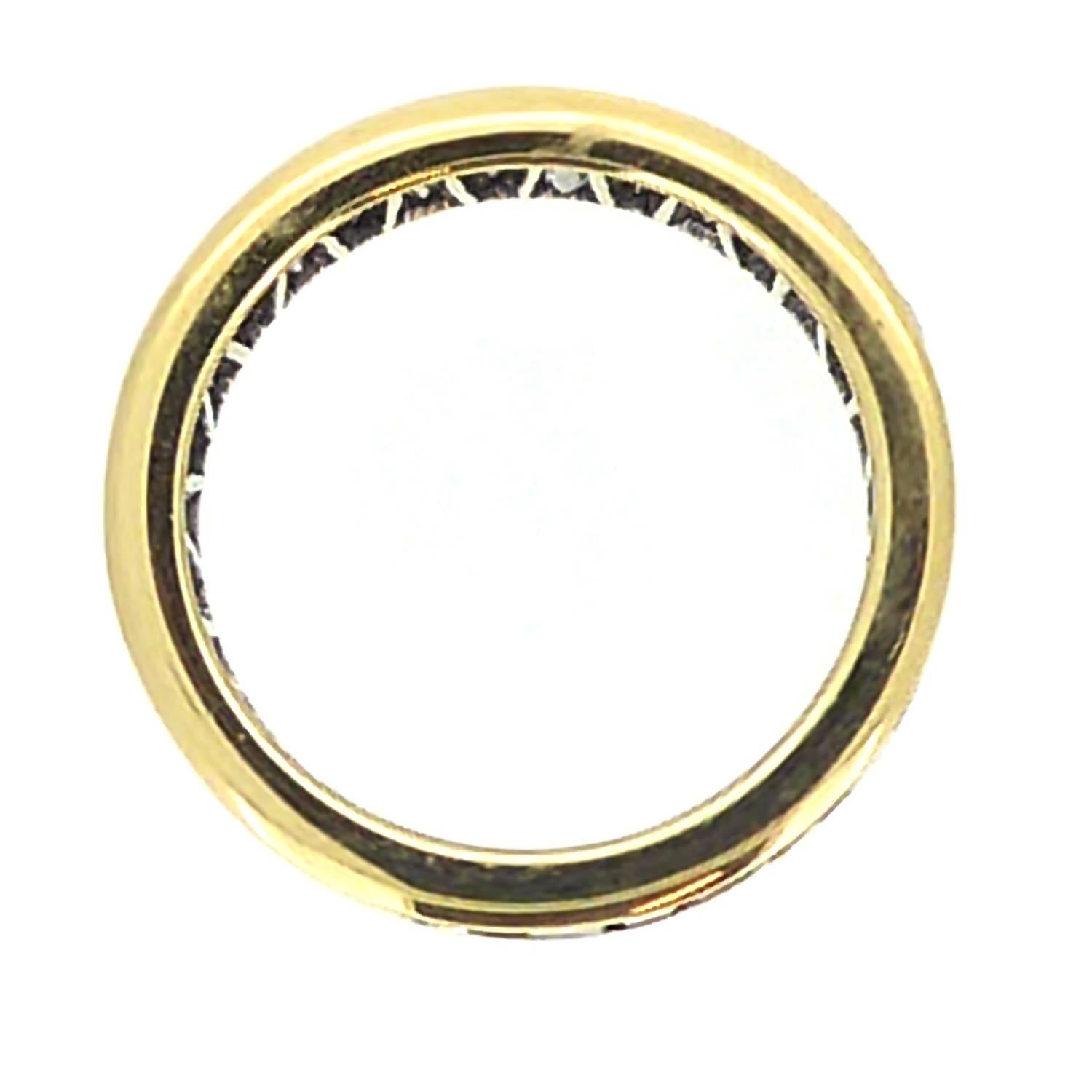 tapered baguette diamond wedding band
