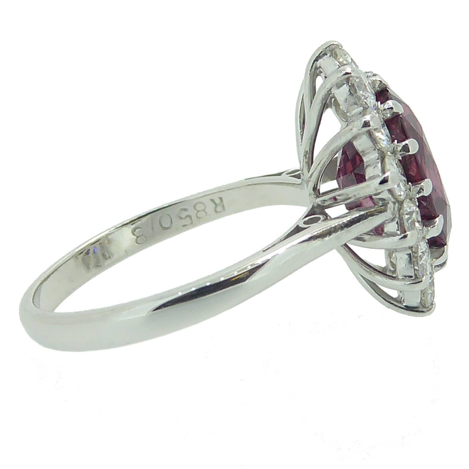 4.50 Carat Oval Ruby Diamond Gold Cluster Ring 2