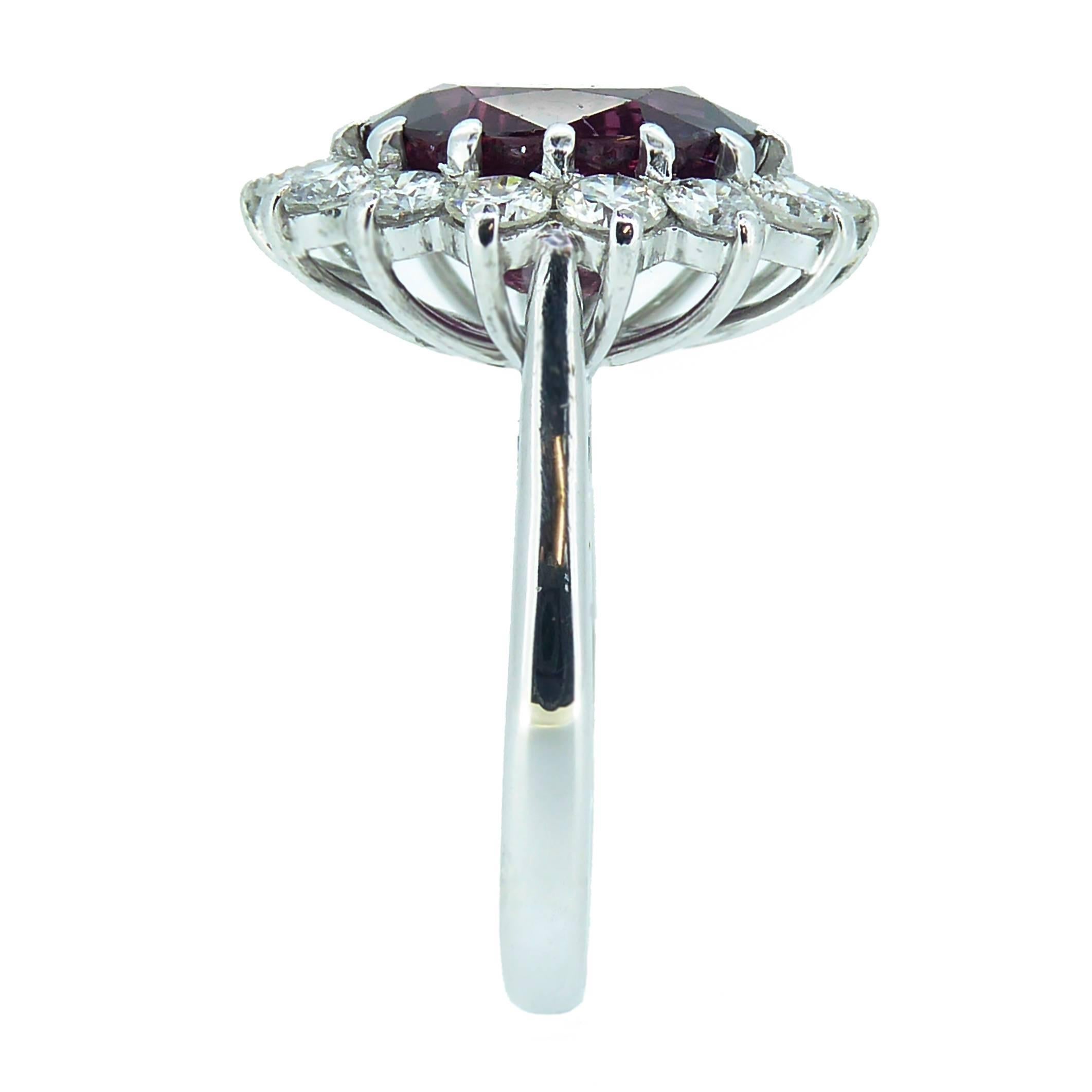 4.50 Carat Oval Ruby Diamond Gold Cluster Ring 4
