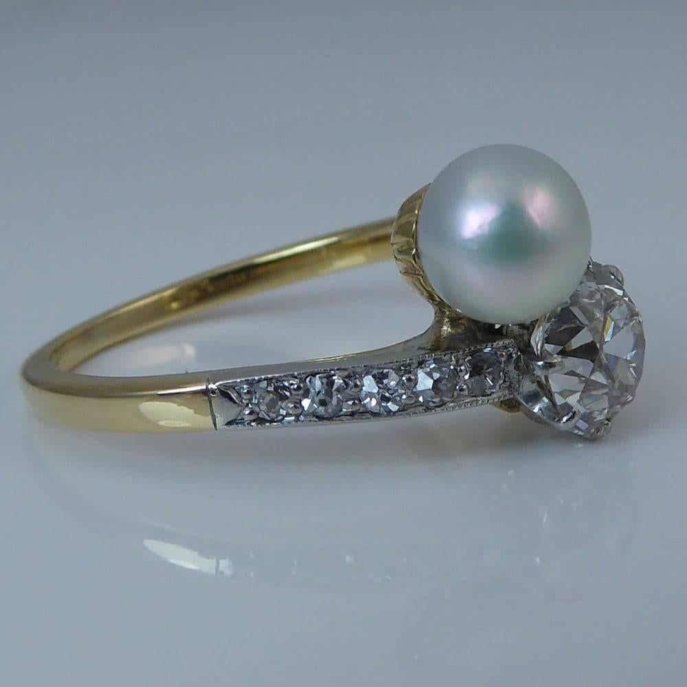 Old European Cut Diamond and Cultured Pearl Vintage Dress Ring, Two Stone In Excellent Condition In Yorkshire, West Yorkshire