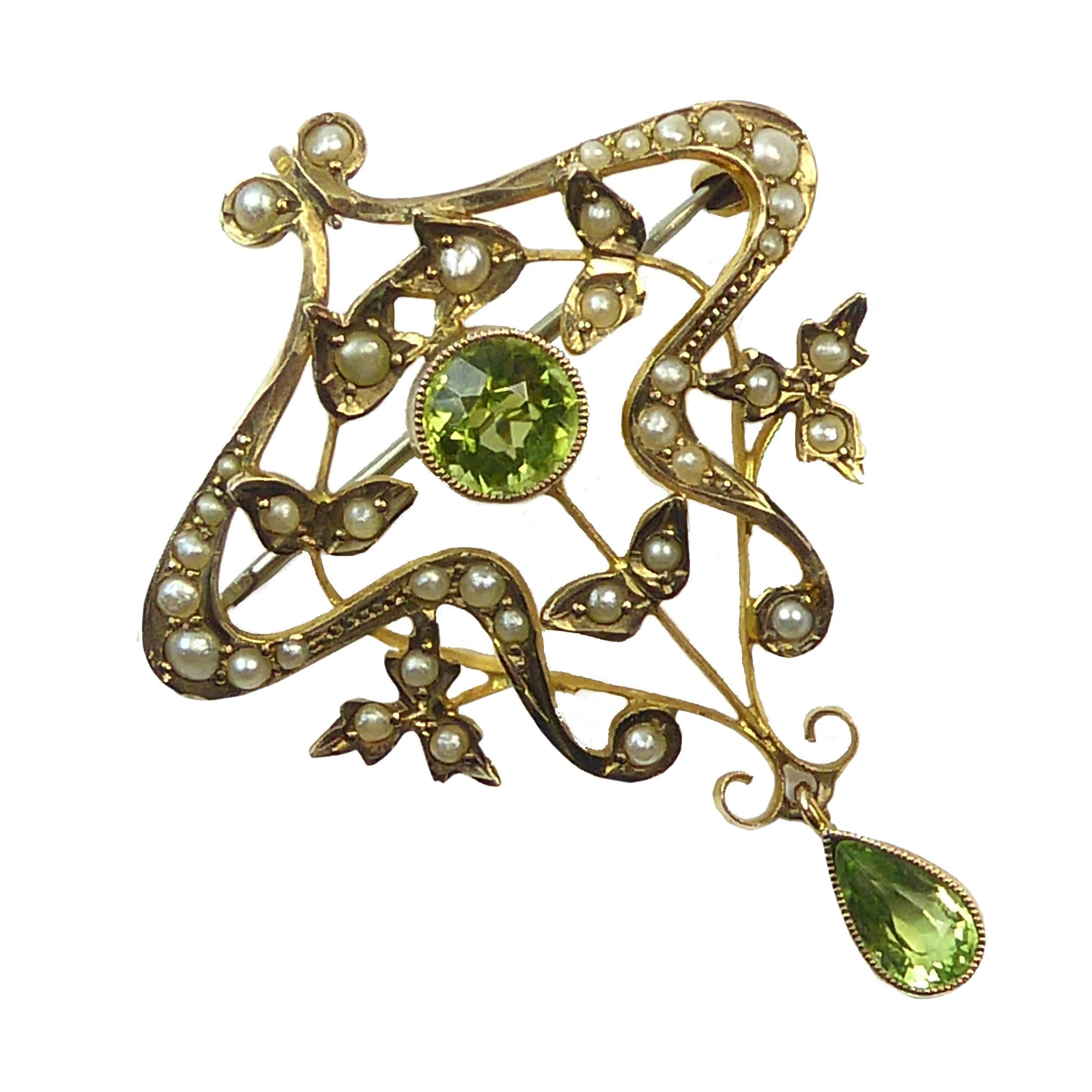 Antique Art Nouveau Pendant Brooch with Peridots and Pearls, circa 1900 1