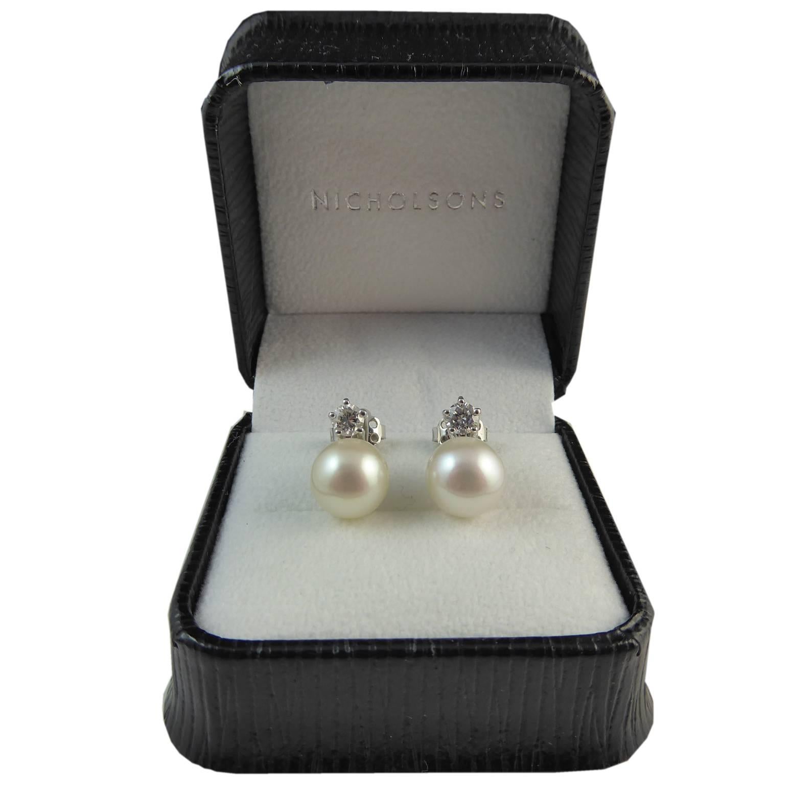 South Sea Cultured Pearl Diamond Stud Earrings In Excellent Condition In Yorkshire, West Yorkshire