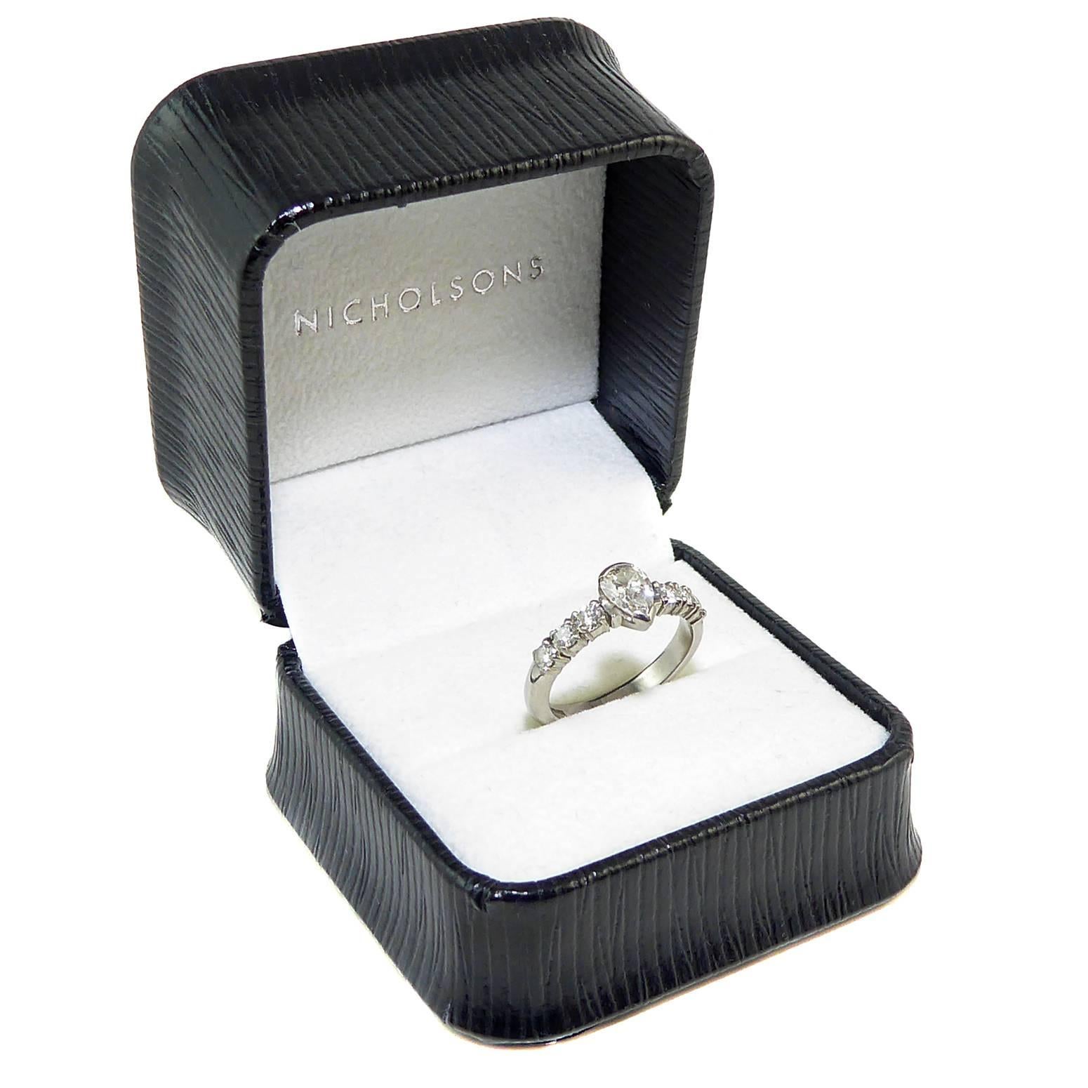 second hand pear shaped diamond ring