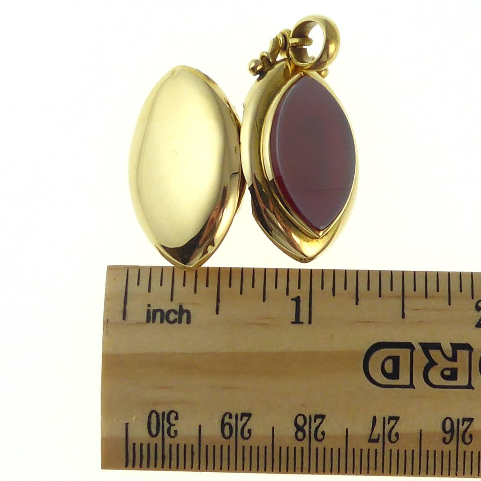 Victorian 18 Carat Gold and Carnelian Picture Locket 1