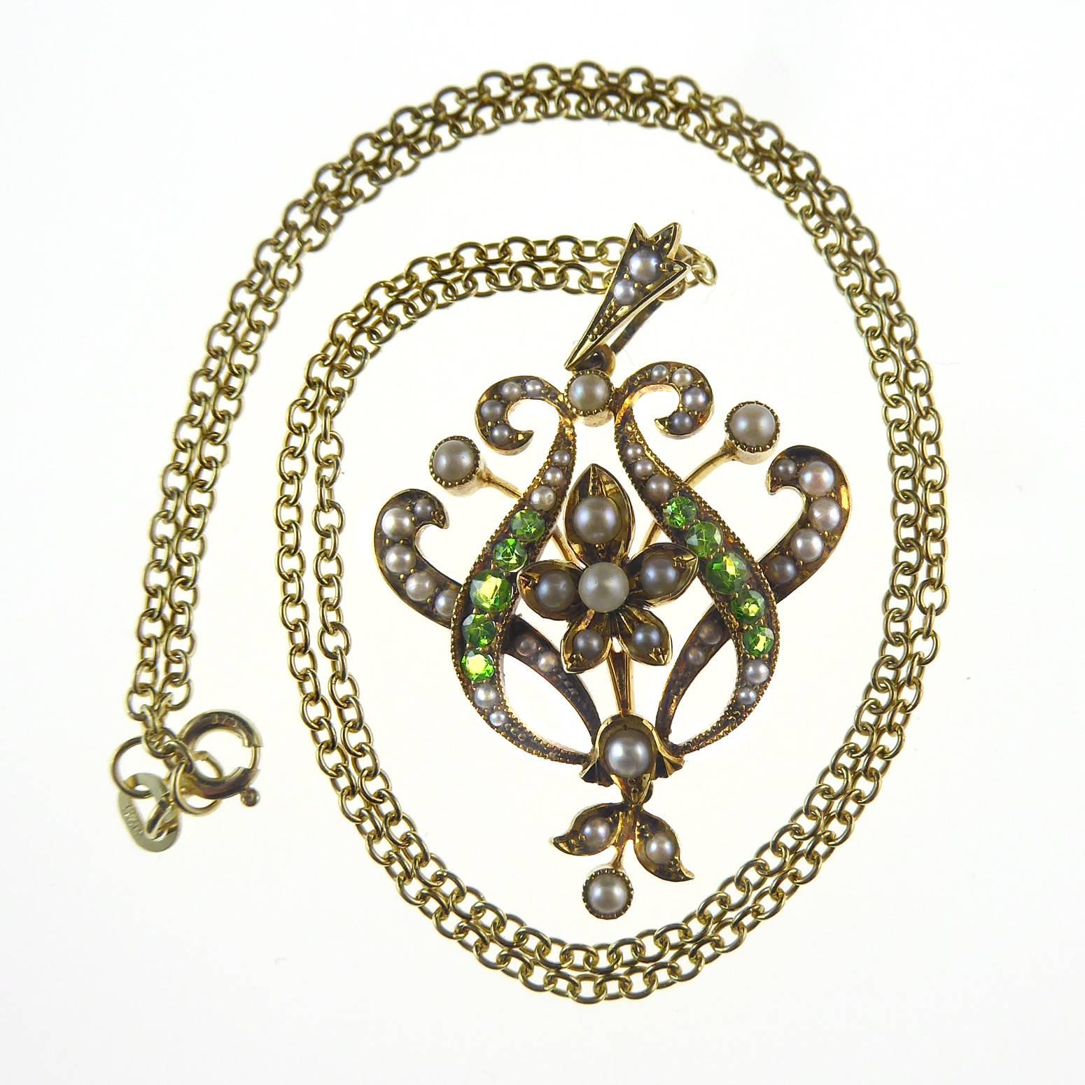 Round Cut Antique Art Nouveau Pendant, 15 Carat Gold with Demantoid Garnet and Seed Pearls