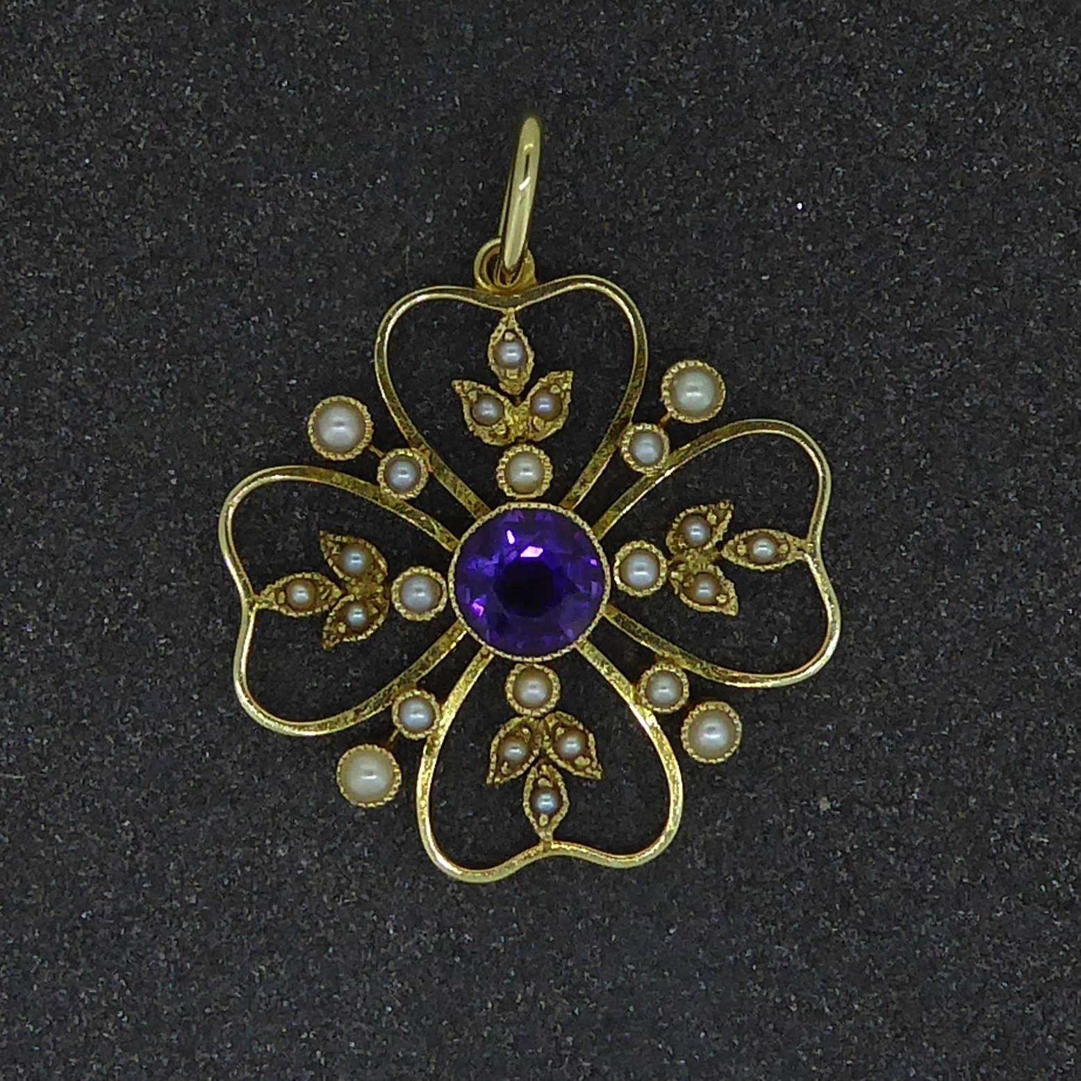 Art Nouveau Amethyst and Pearl Pendant, Edwardian, circa 1900 In Excellent Condition In Yorkshire, West Yorkshire