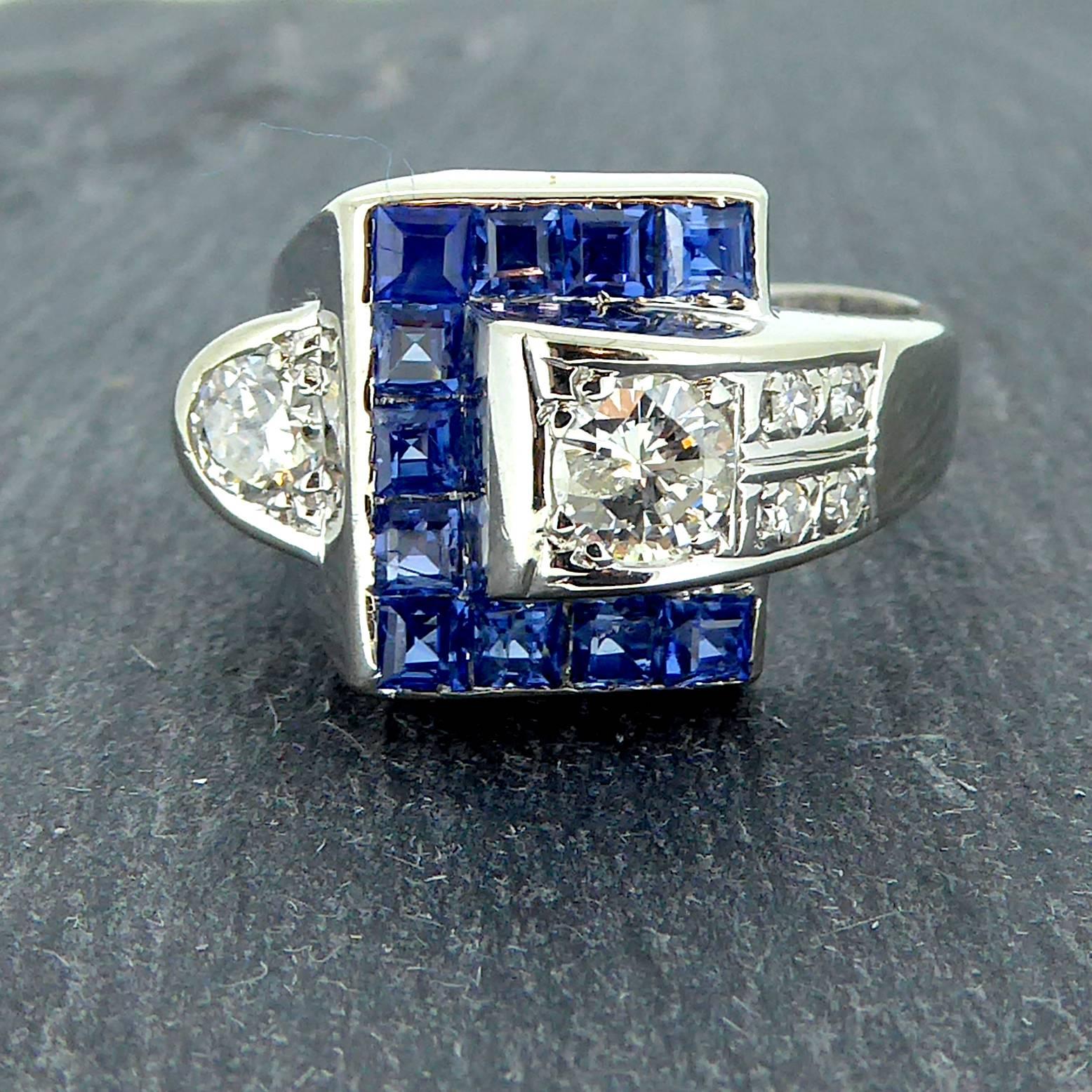 Vintage Sapphire and Diamond Ring, circa 1940s In Good Condition In Yorkshire, West Yorkshire