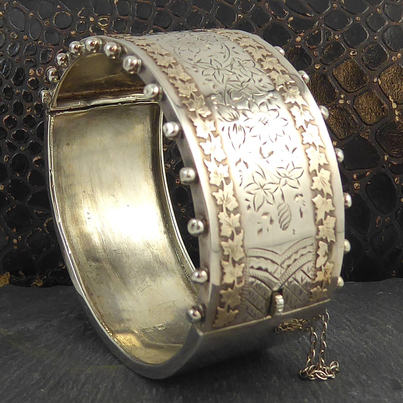 Antique Victorian Silver and Gold Bangle, Floral Decoration, Hallmarked 1884 In Good Condition In Yorkshire, West Yorkshire