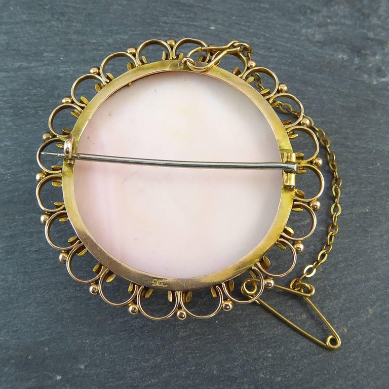 Antique Victorian Cameo Brooch, Rose Gold Surround, circa 1890s For Sale 1