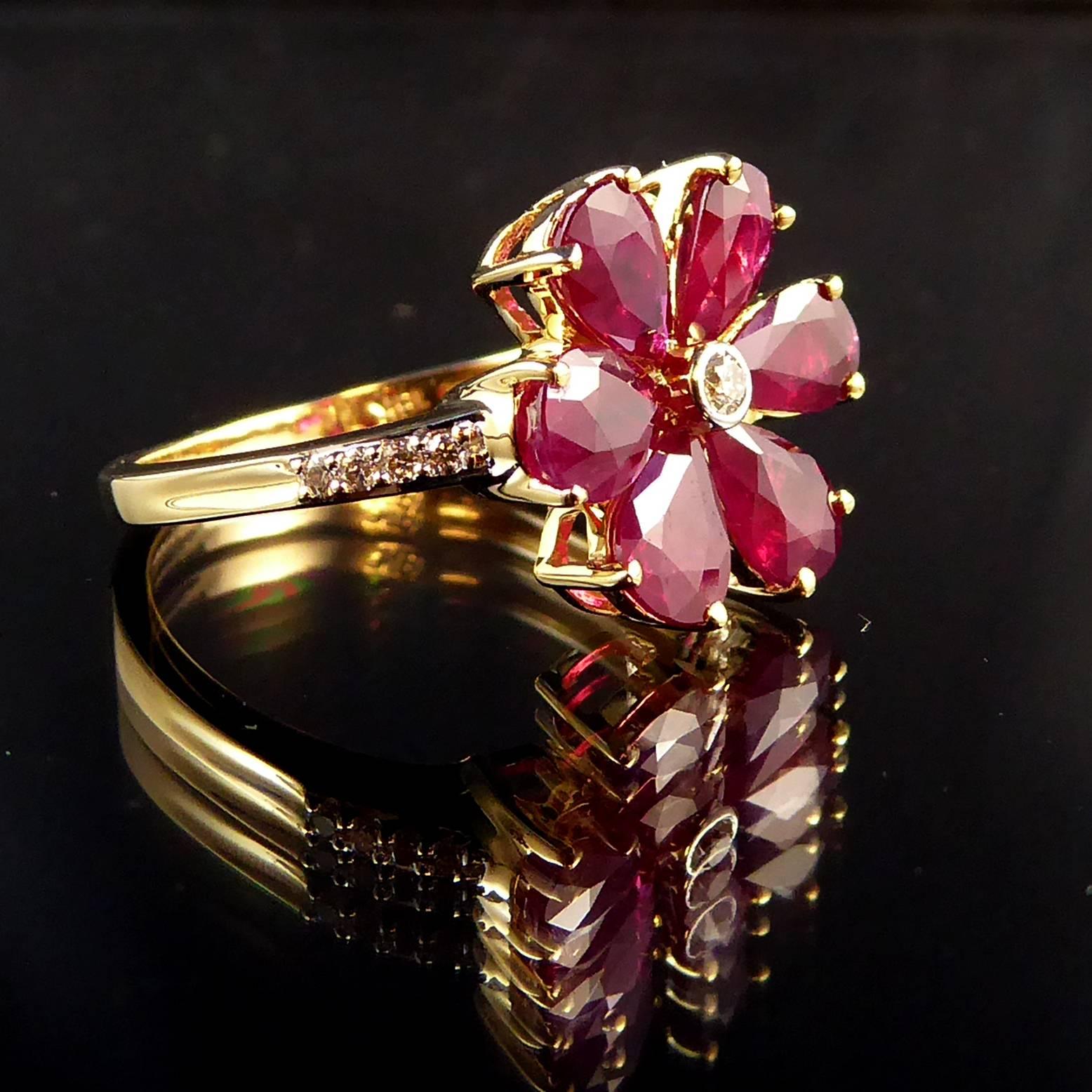 Vintage Ruby Diamond Cluster Ring, Daisy Design, Diamond Shoulders, 18 Carat In Excellent Condition In Yorkshire, West Yorkshire