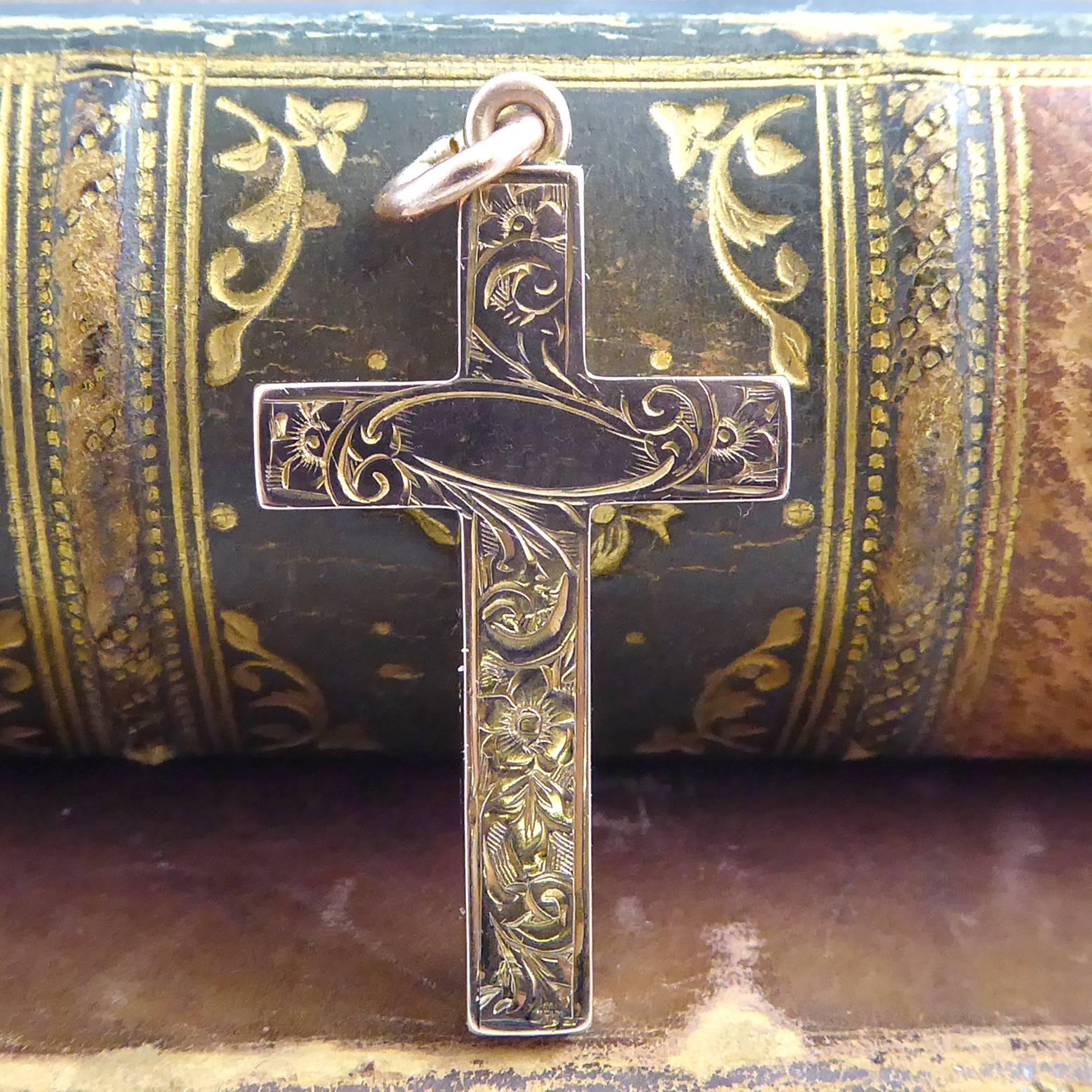 Women's or Men's Edwardian Antique Cross, Hand Engraved, 9 Carat Gold, Birmingham, 1901