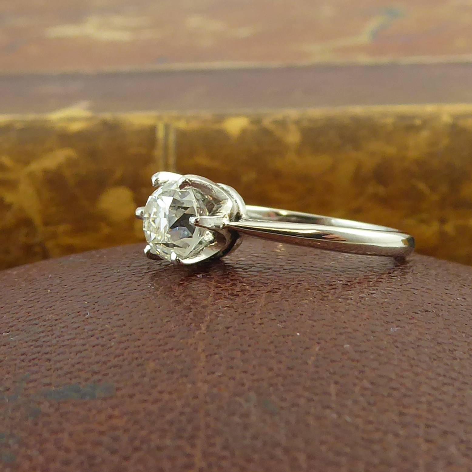 Vintage 1.02 Carat Old European Cut Diamond Solitaire Engagement Ring, Platinum In Excellent Condition In Yorkshire, West Yorkshire