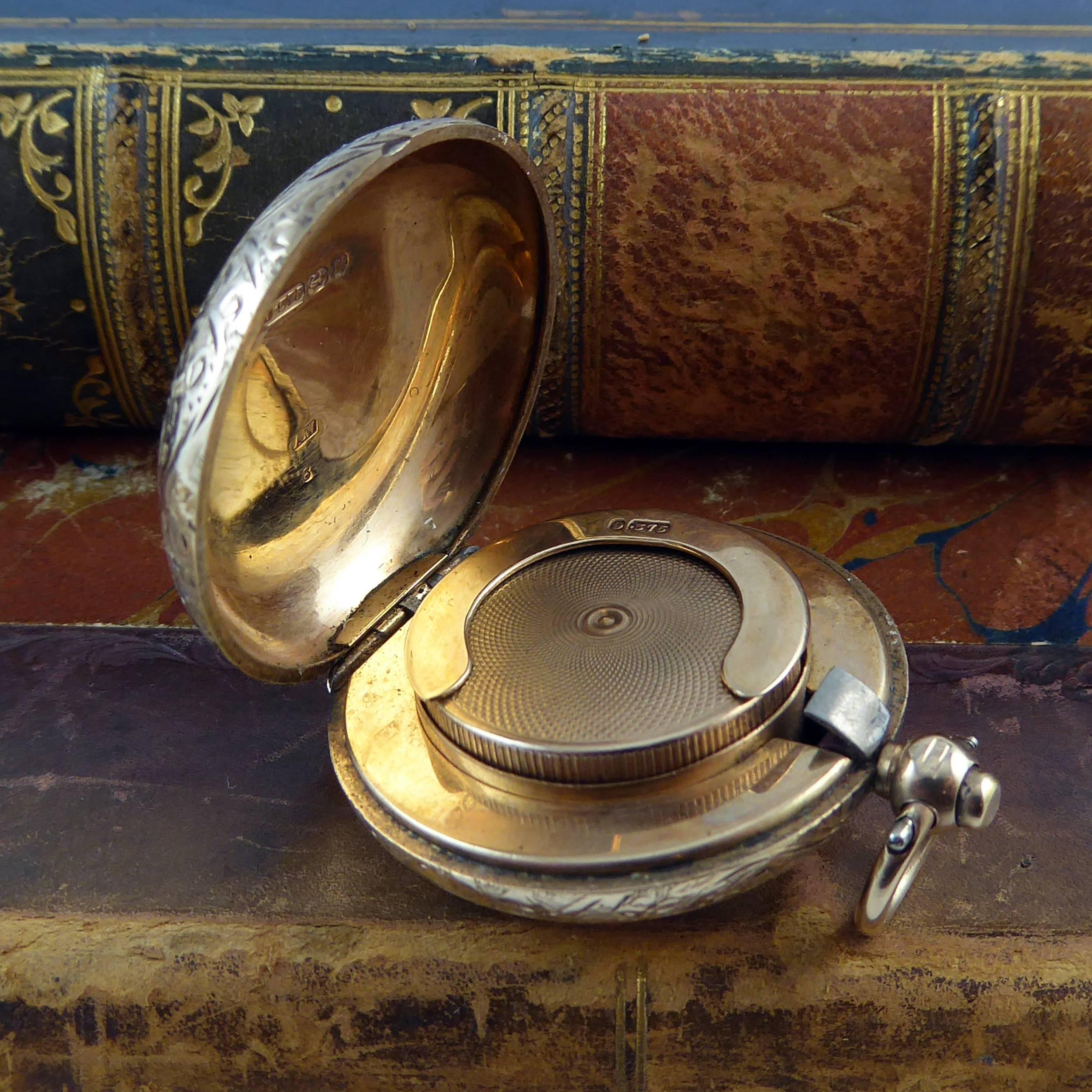 Antique Victorian Sovereign Case by Alfred Wigley,  9ct Gold, Birmgham 1896 In Excellent Condition In Yorkshire, West Yorkshire