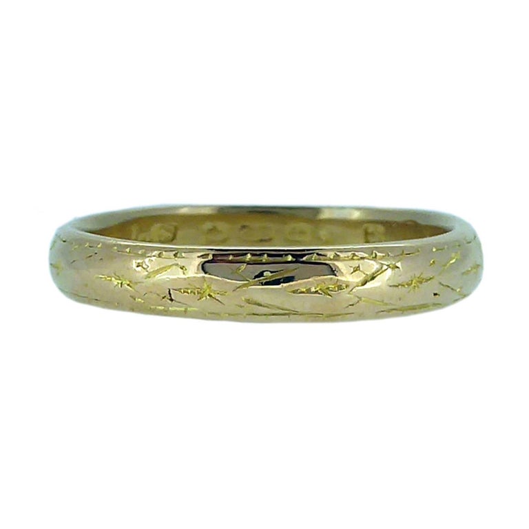 Vintage 1940s Wedding  Ring  22 Carat Gold  Hand Engraved 