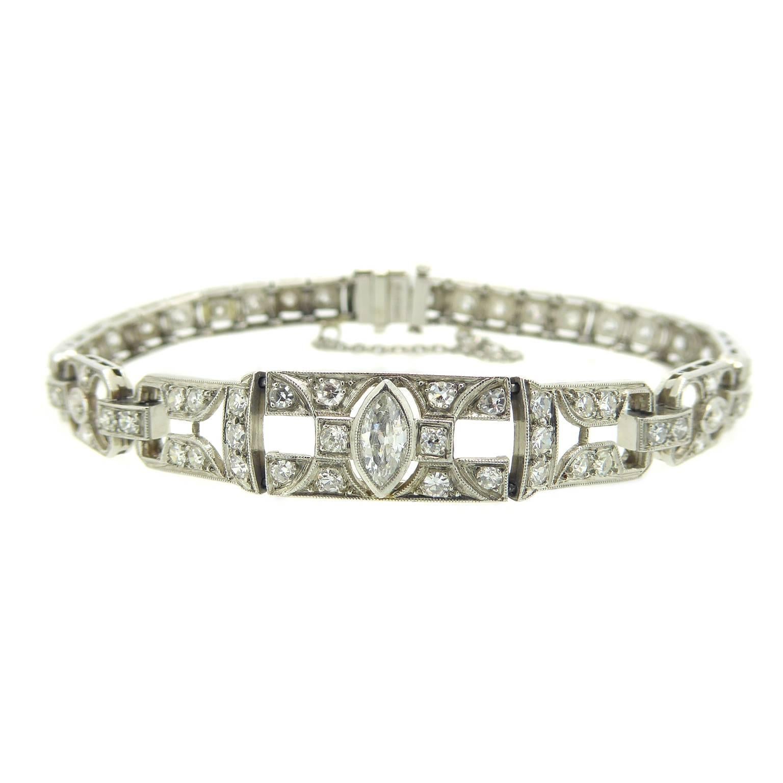 1.49 Carat Diamonds Platinum Bracelet circa 1940-1950