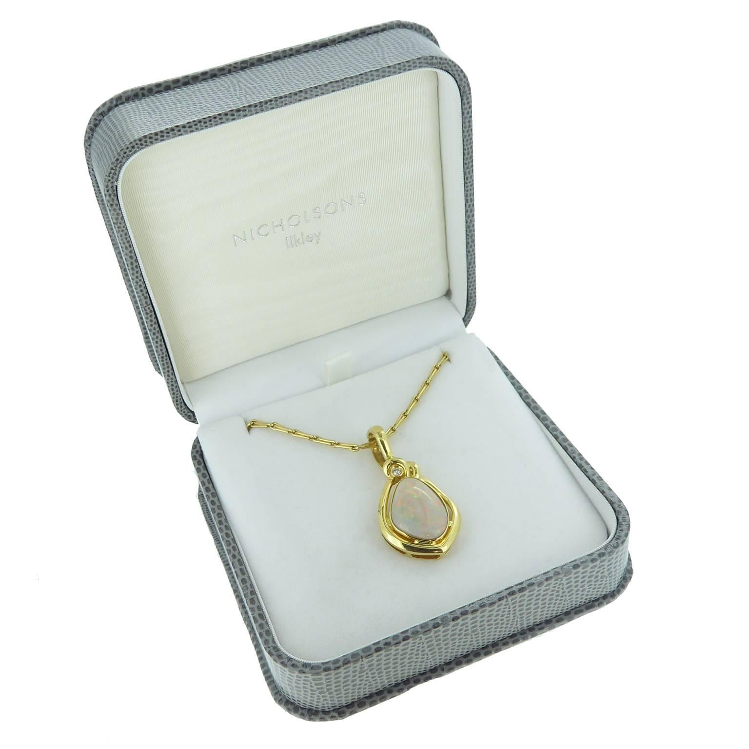 Modern Cabochon Opal Diamond Gold Pendant