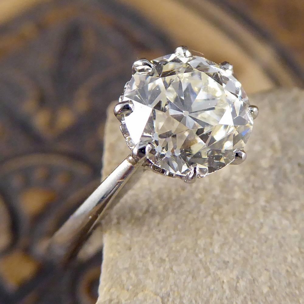 Art Deco Solitaire 1.8 Carat Diamond Engagement Ring in Platinum 1