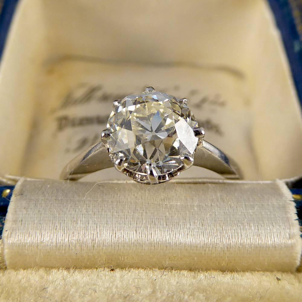 Art Deco Solitaire 1.8 Carat Diamond Engagement Ring in Platinum 2