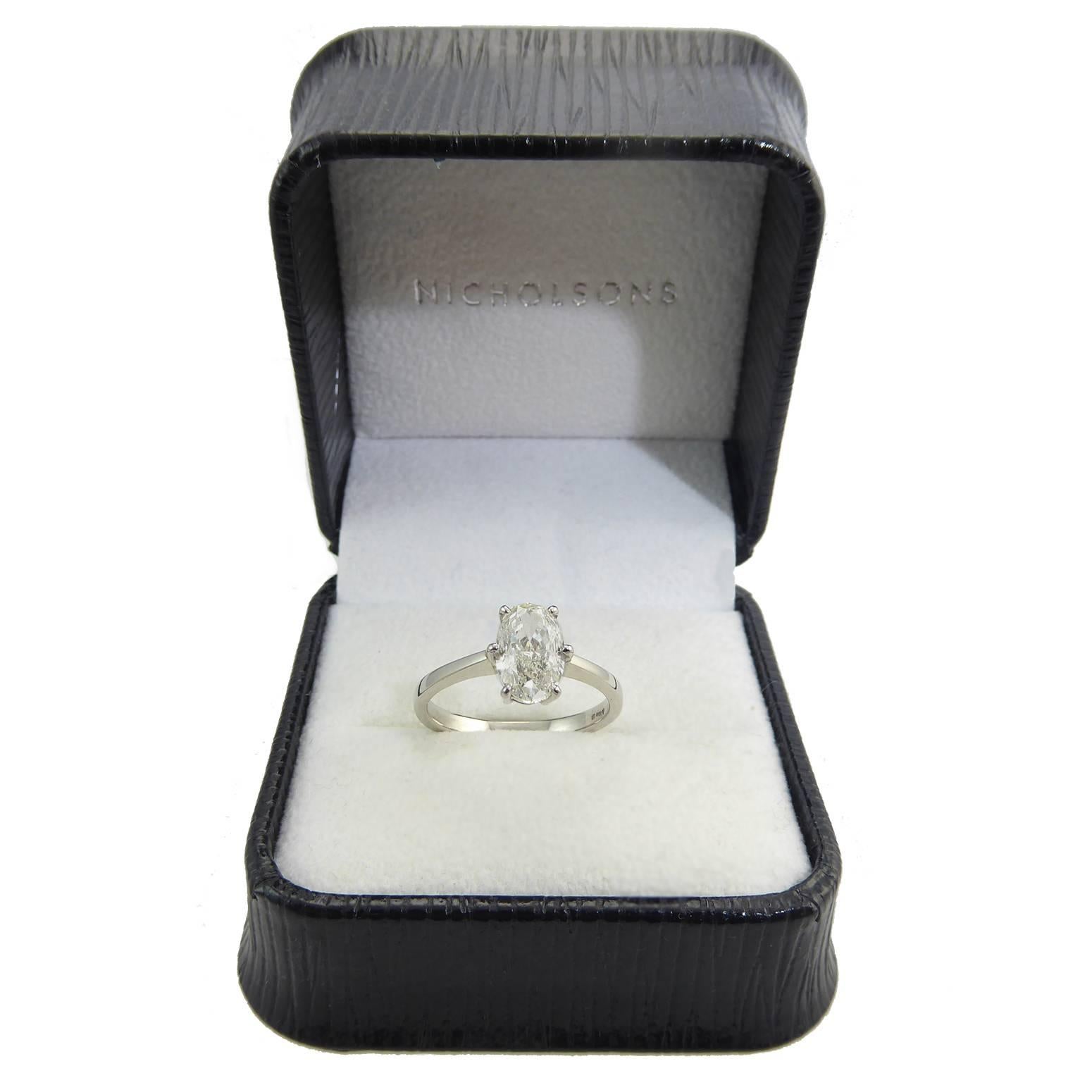 Oval Diamond Engagement Ring, 1.51 Carat Brilliant Cut Solitaire, Platinum In New Condition In Yorkshire, West Yorkshire