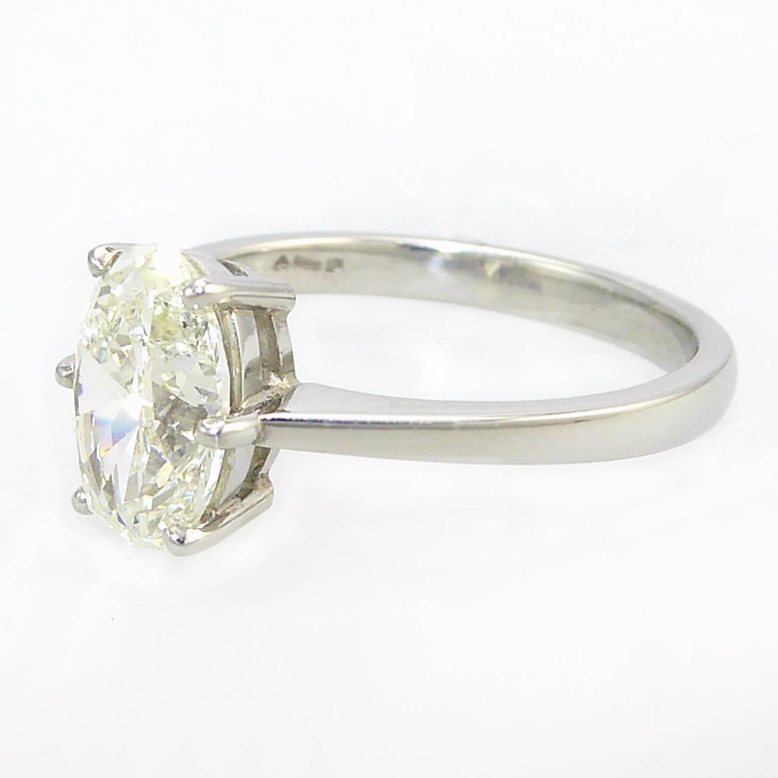 Women's Oval Diamond Engagement Ring, 1.51 Carat Brilliant Cut Solitaire, Platinum