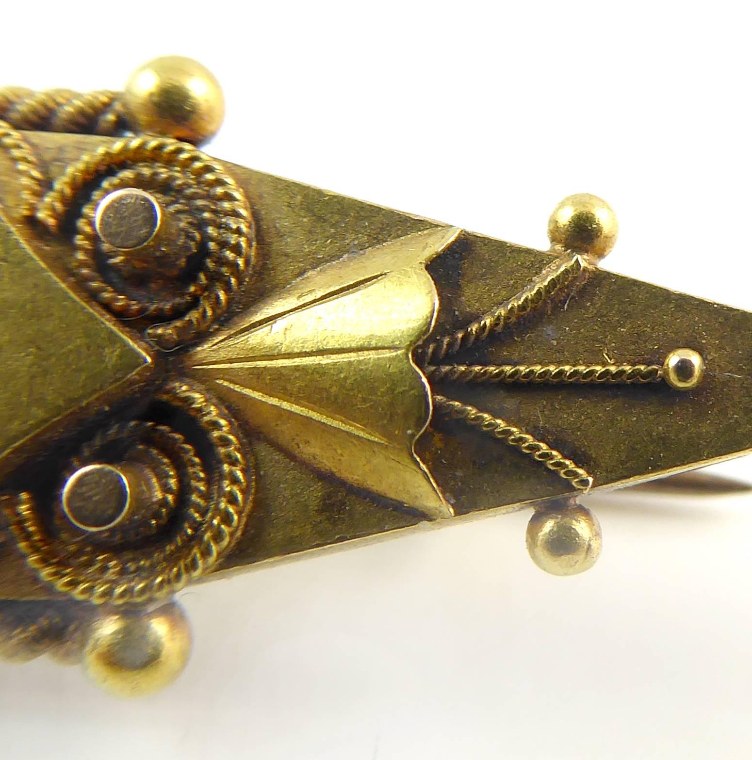 Victorian Old Cut Diamond Brooch, 15 Carat Gold In Excellent Condition In Yorkshire, West Yorkshire