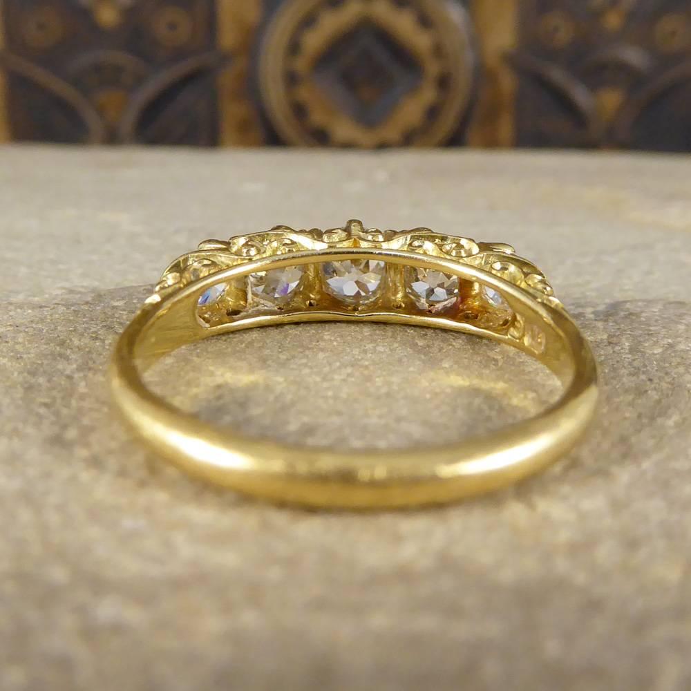 Antique Late Victorian Diamond Five-Stone Ring in 18 Carat Gold In Good Condition In Yorkshire, West Yorkshire