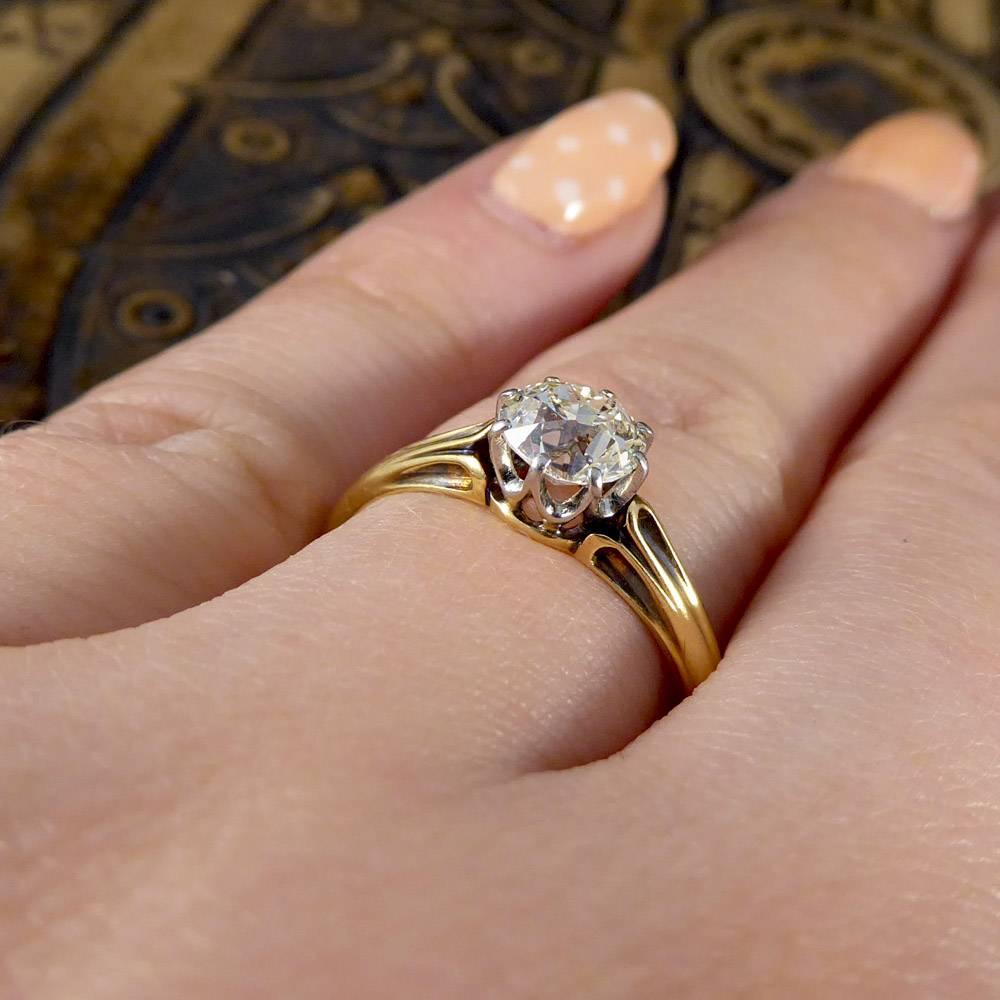 Late Victorian Diamond Solitaire Engagement Ring Set in 18 Carat Gold 2
