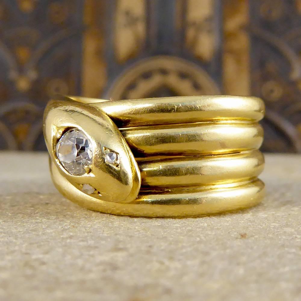 Antique Victorian Diamond Set Serpent Ring in 18 Carat Yellow Gold In Good Condition In Yorkshire, West Yorkshire