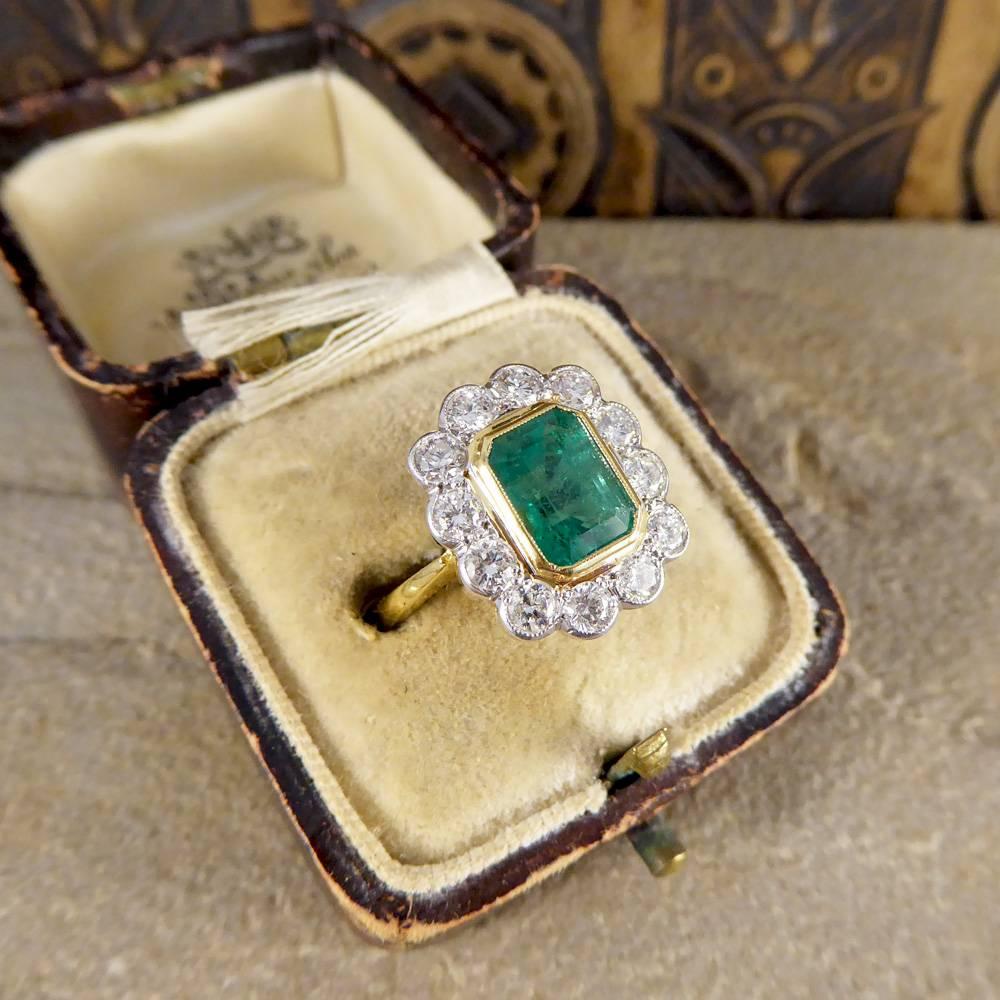 Emerald and Diamond Cluster Ring in 18 Carat Gold 5