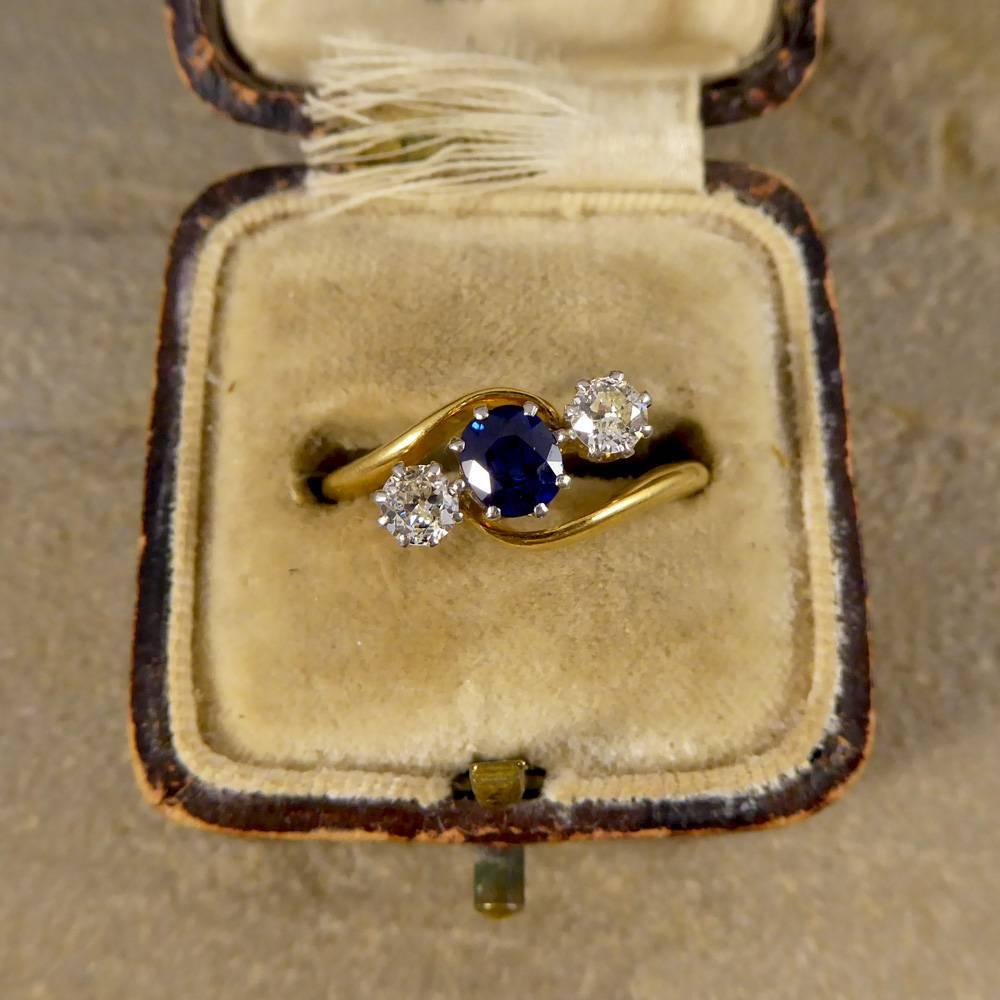 Antique Edwardian Sapphire and Diamond Three-Stone Twist in 18 Carat Gold 5
