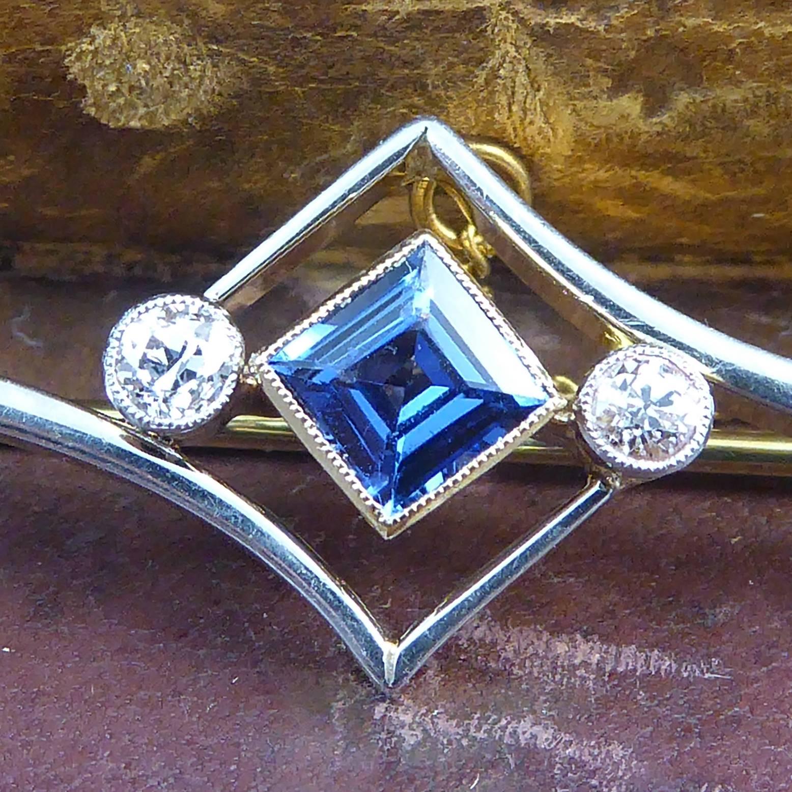 Art Deco Sapphire and Diamond Brooch, circa 1920s 3