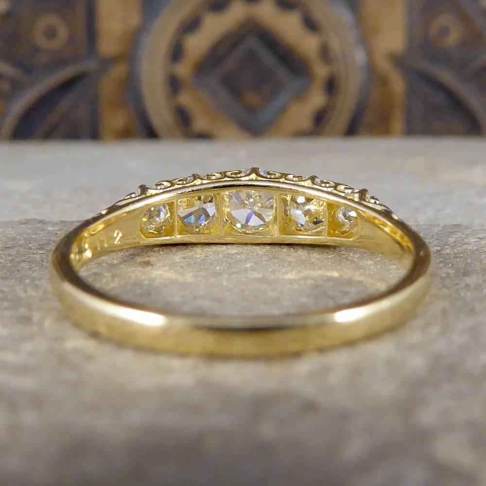 Late Victorian Antique Five-Stone Diamond Ring in 18 Carat Yellow Gold In Good Condition In Yorkshire, West Yorkshire