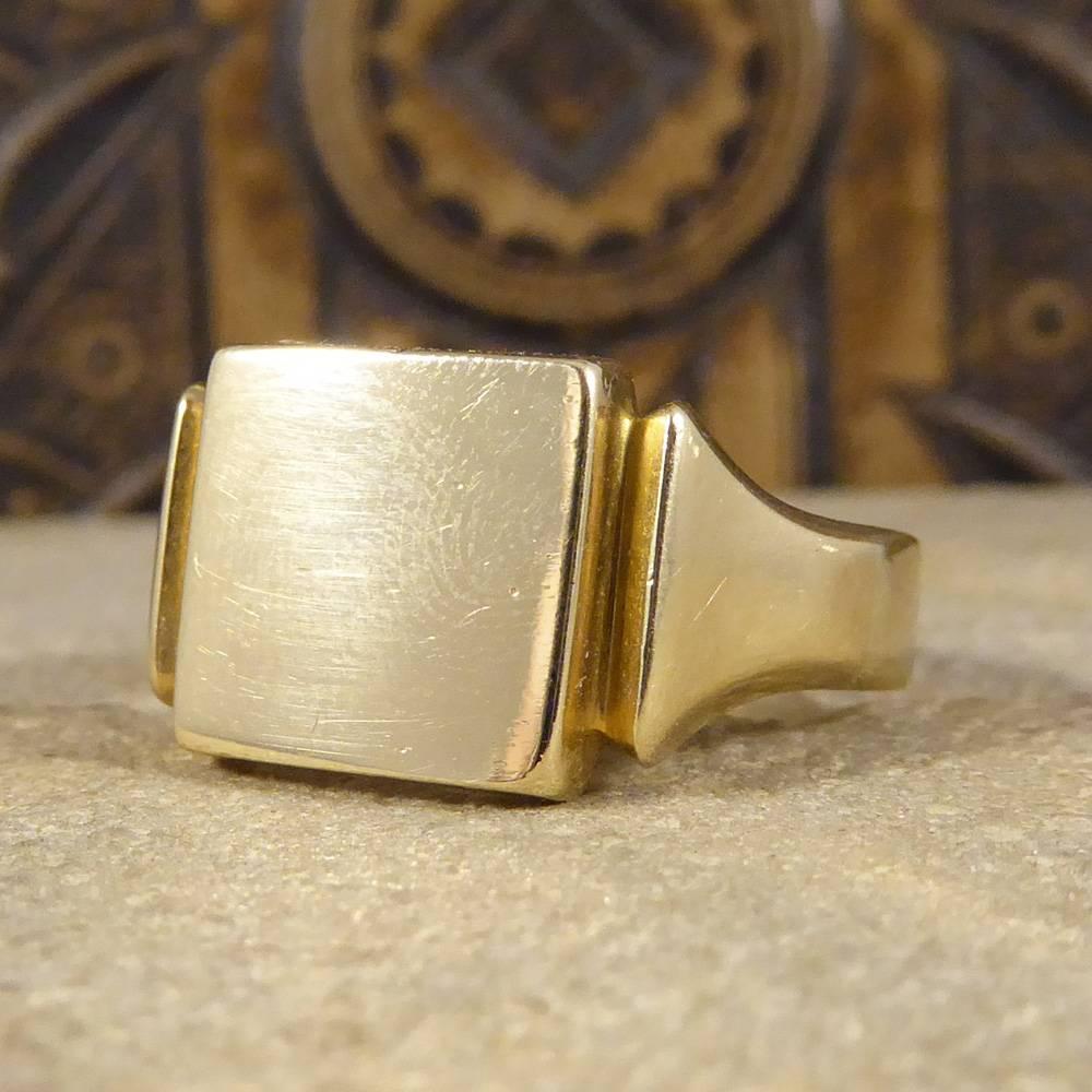 Art Deco Square Faced Signet Ring in 9 Carat Gold 1