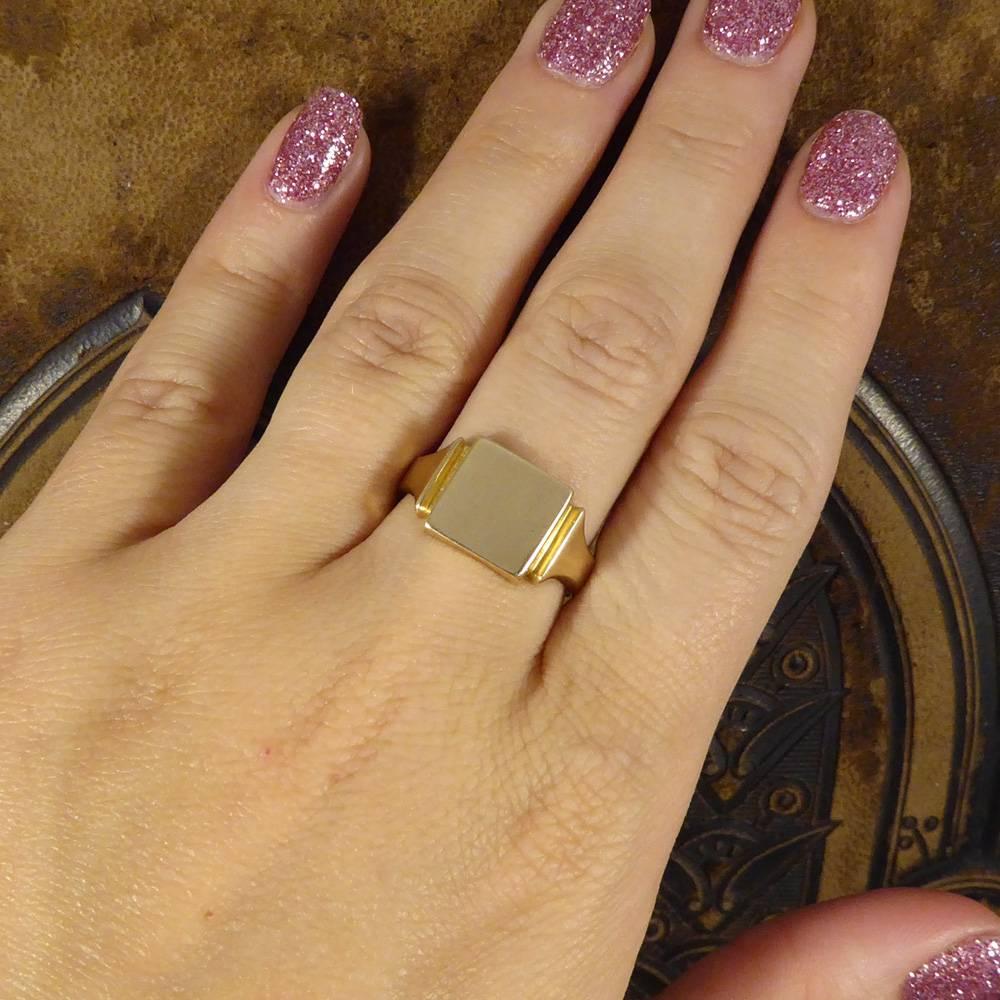 Art Deco Square Faced Signet Ring in 9 Carat Gold 5
