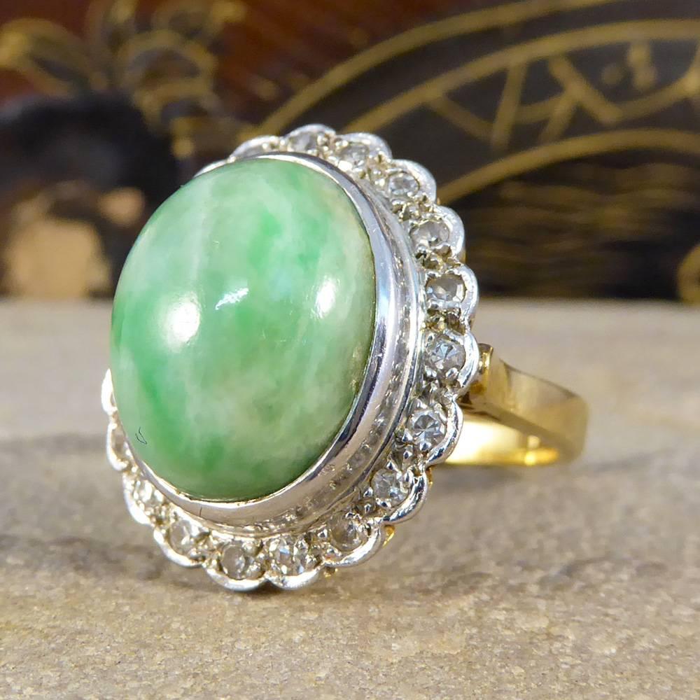 Diamond and Jade Vintage Cluster Ring in 18 Carat Gold, 1970s 1