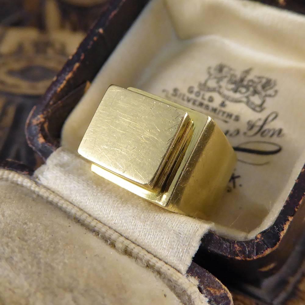 Vintage Men’s Heavy Square Ring in 18 Carat Yellow Gold at