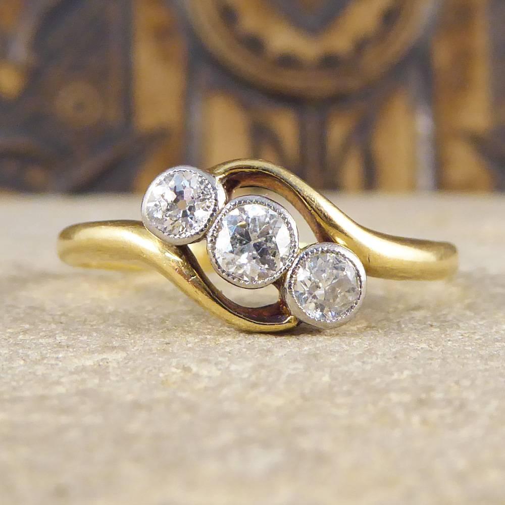 Antique Edwardian Diamond Three-Stone Twist 18 Carat Gold and Platinum Ring 4