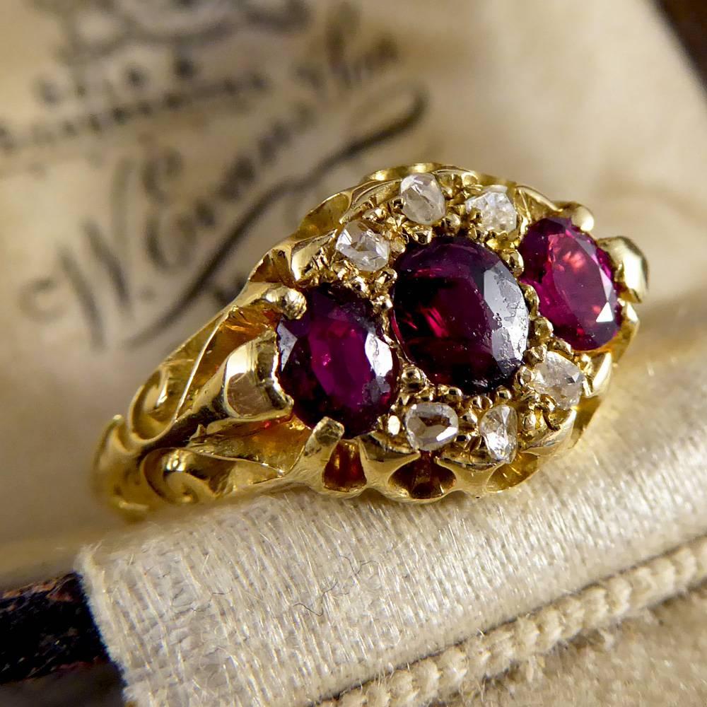 Edwardian Garnet and Diamond Ring Modeled in 18 Carat Gold 5