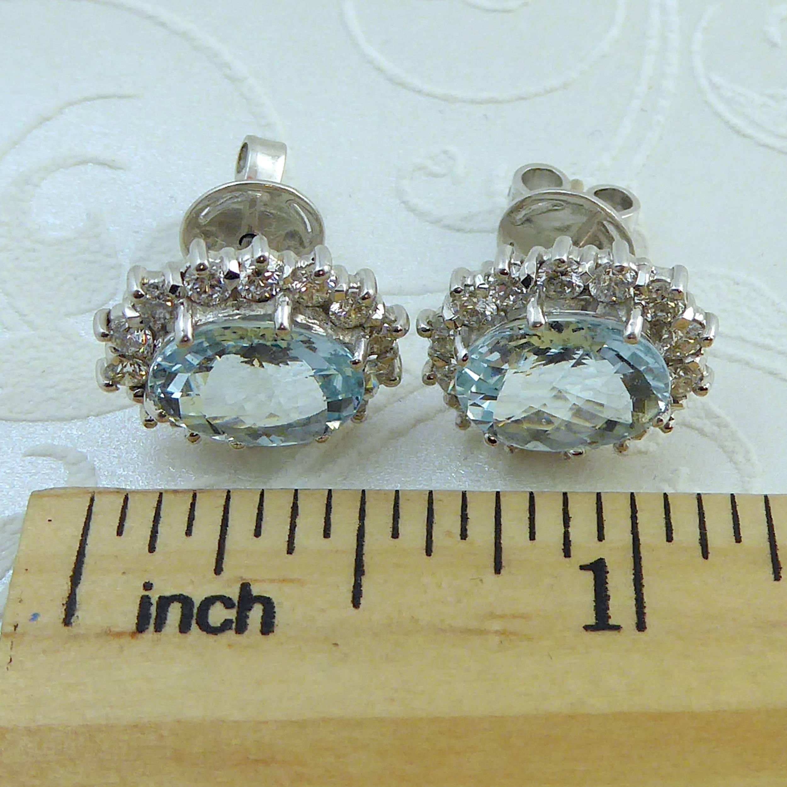 Vintage 4.60 Carat Aquamarine and Diamond Cluster Earrings, London, 1984 4