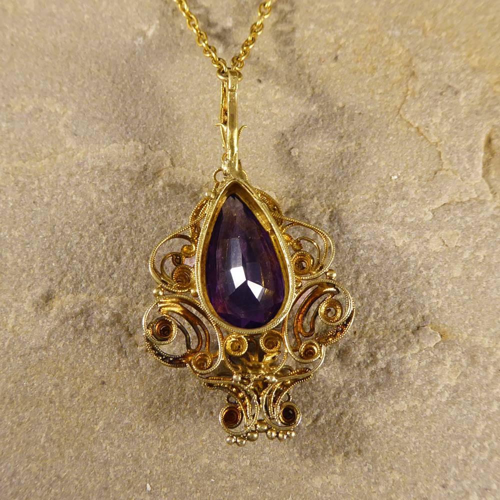 Amethyst and 15 Carat Gold Pendant Necklace with Chain 3