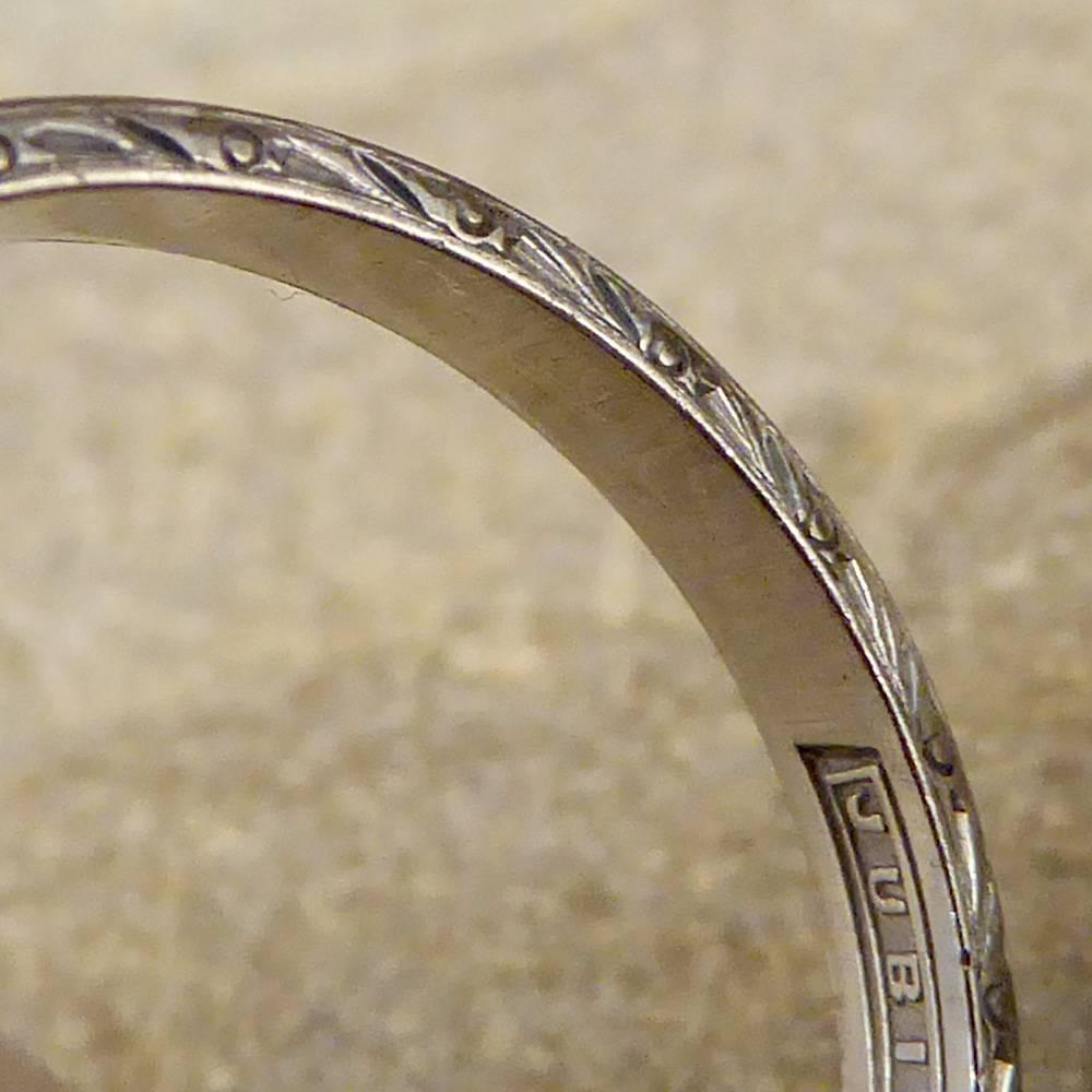 Women's or Men's Vintage Platinum Wedding Band with Detailed Edge