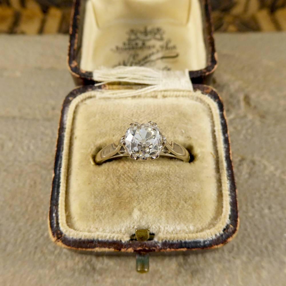 Vintage 1.4 Carat Diamond Solitaire Engagement Ring in 18 Carat Gold 1