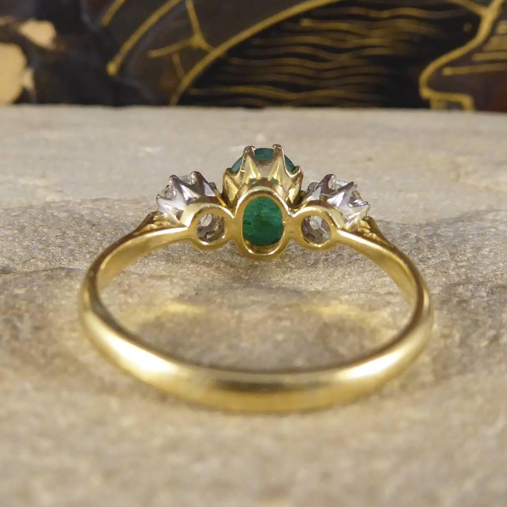 1930s Emerald and Diamond Engagement Ring in 18 Carat Yellow Gold In Good Condition In Yorkshire, West Yorkshire