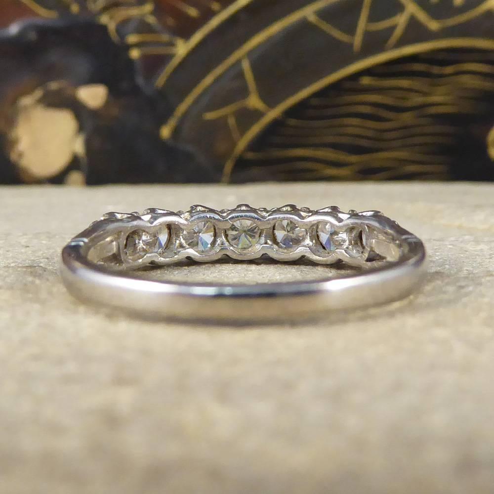 Vintage Multi Stone Diamond 18 Carat White Gold Ring In Good Condition In Yorkshire, West Yorkshire